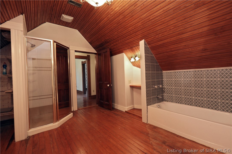 Listing Image 59