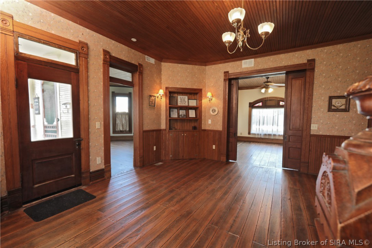 Listing Image 10