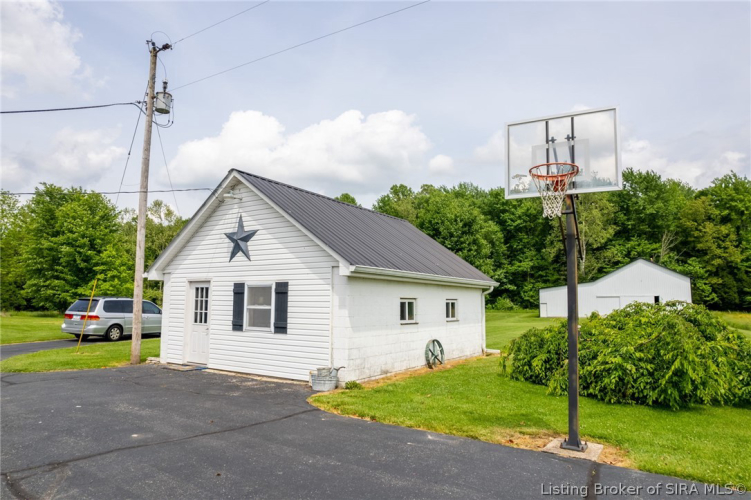 Listing Image 45