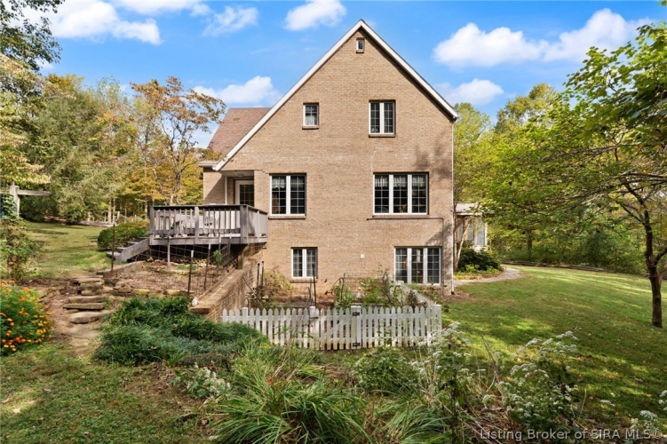 Listing Image 5