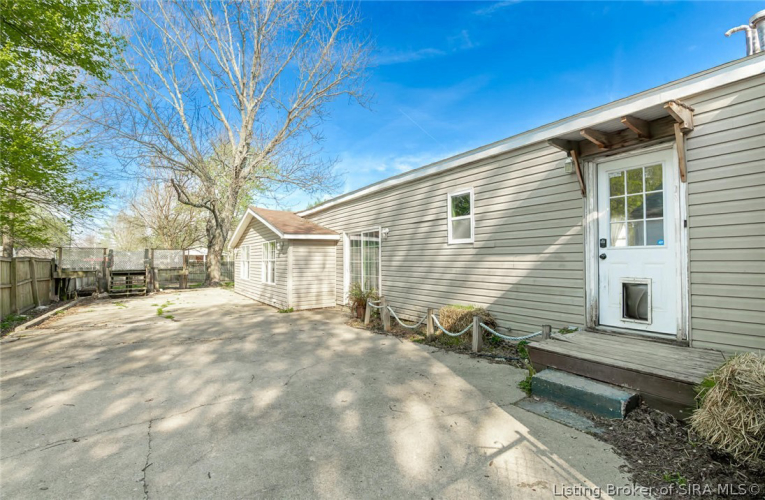 Listing Image 25