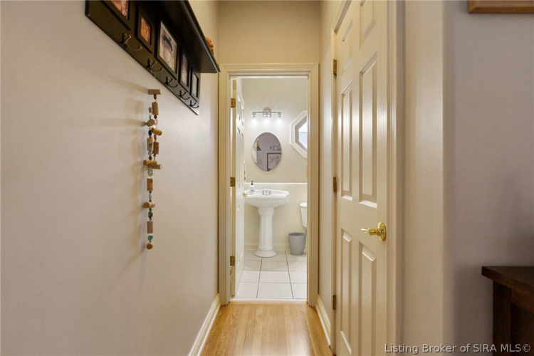 Listing Image 23