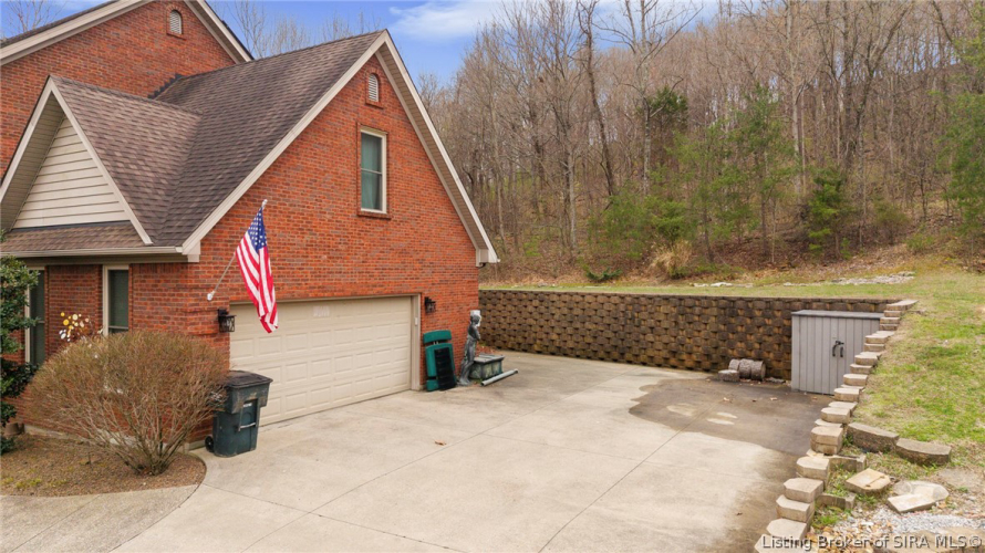 Listing Image 77