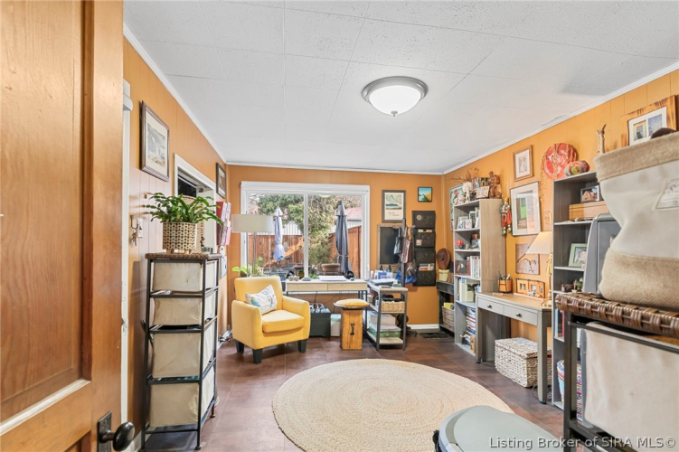 Listing Image 18