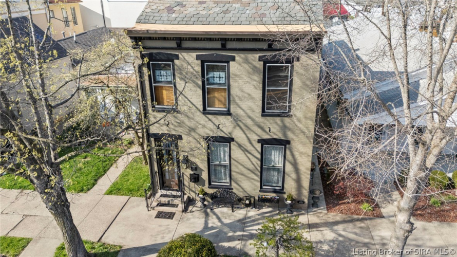 Listing Image 3