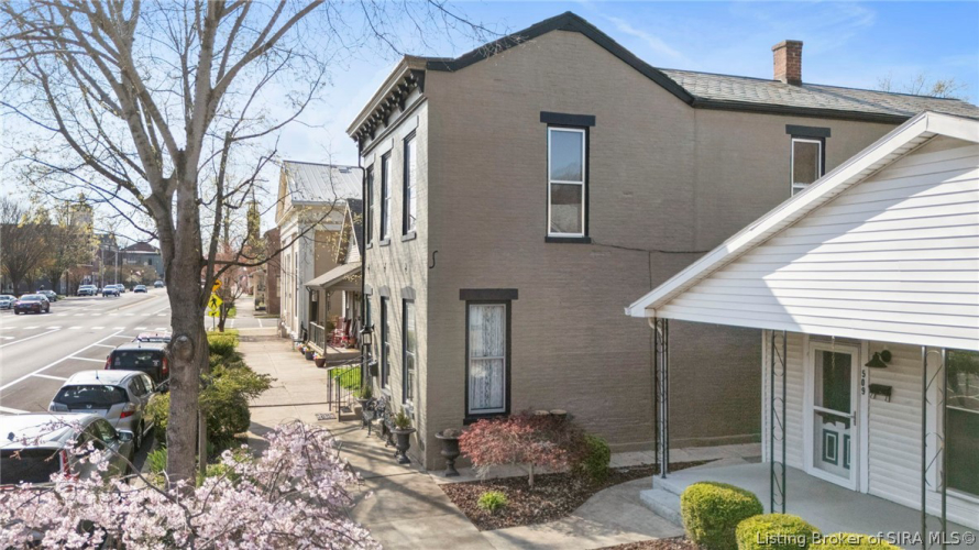 Listing Image 6