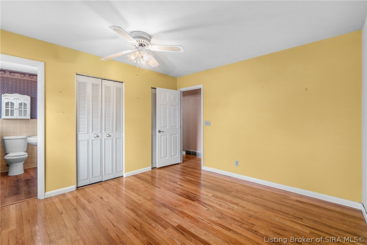 Listing Image 17