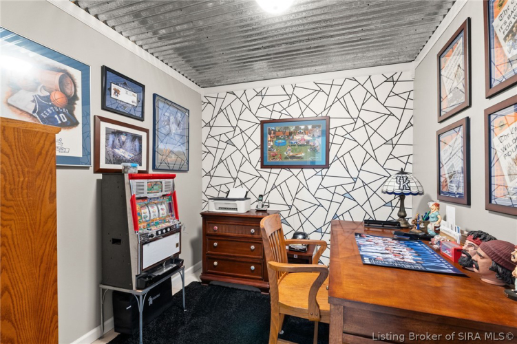 Listing Image 19