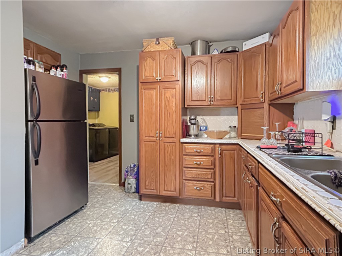 Listing Image 13