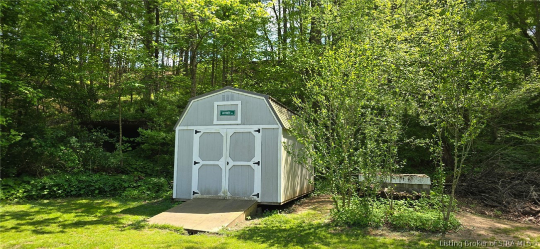 Listing Image 8
