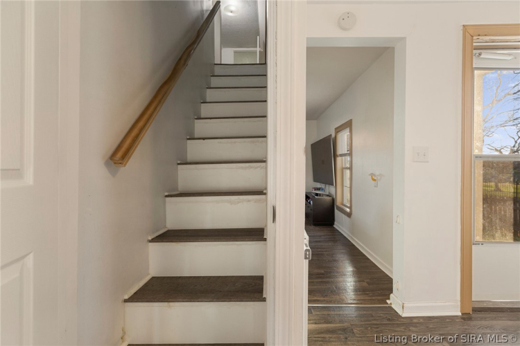 Listing Image 17