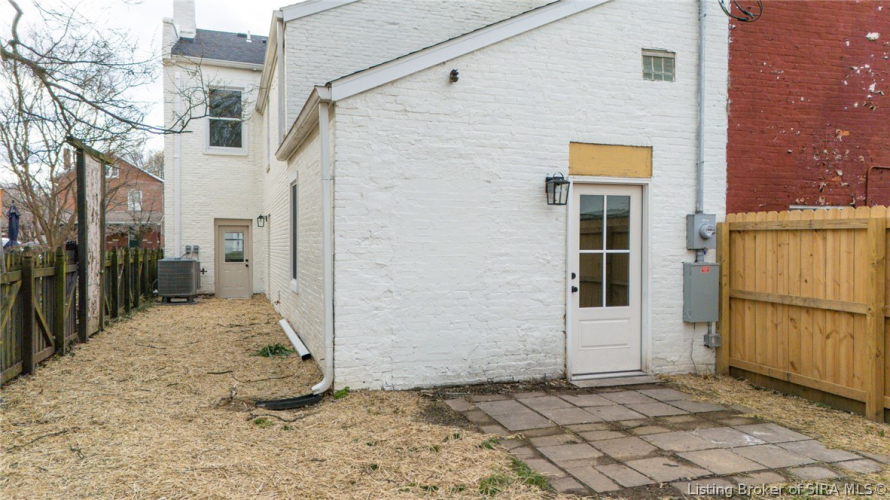 Listing Image 40