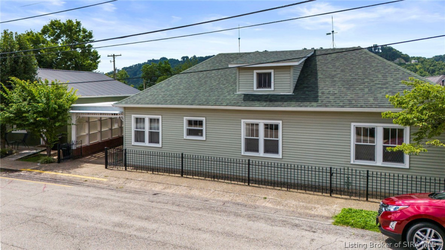 Listing Image 2