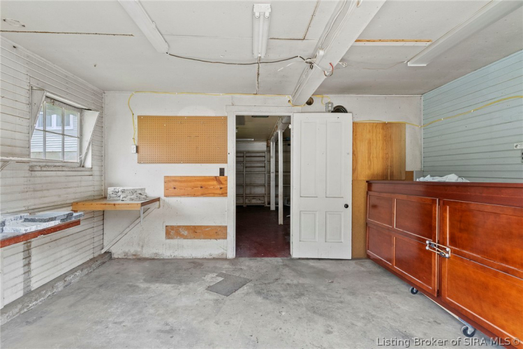 Listing Image 25