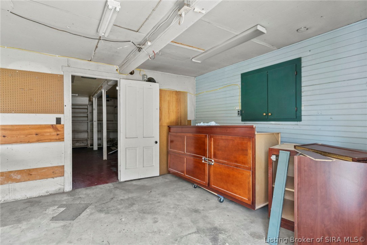 Listing Image 26