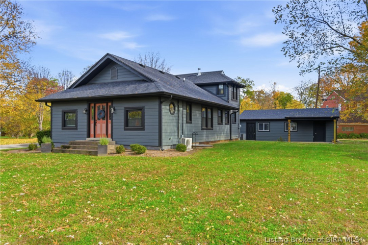 Listing Image 3