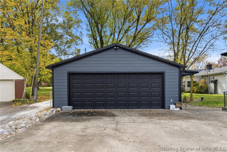 Listing Image 58