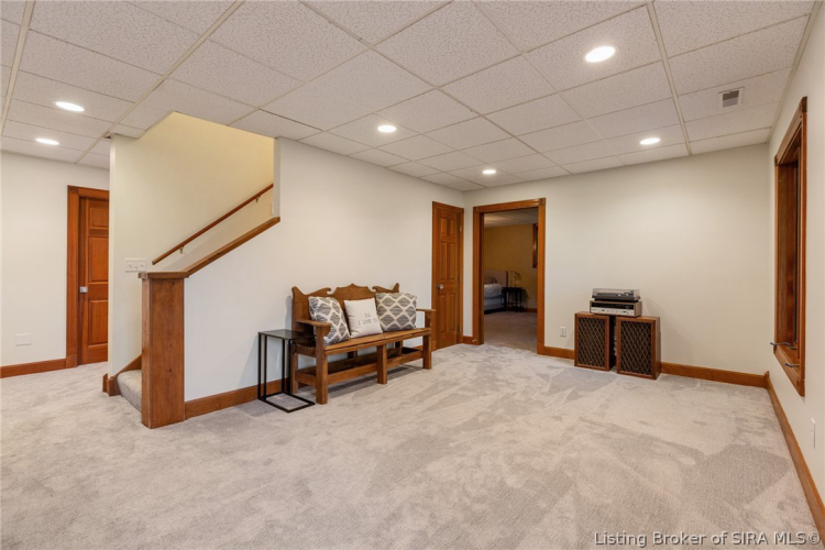 Listing Image 50