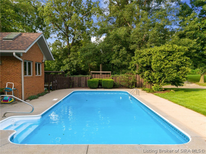 Listing Image 64