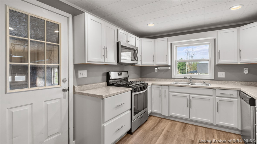 Listing Image 22