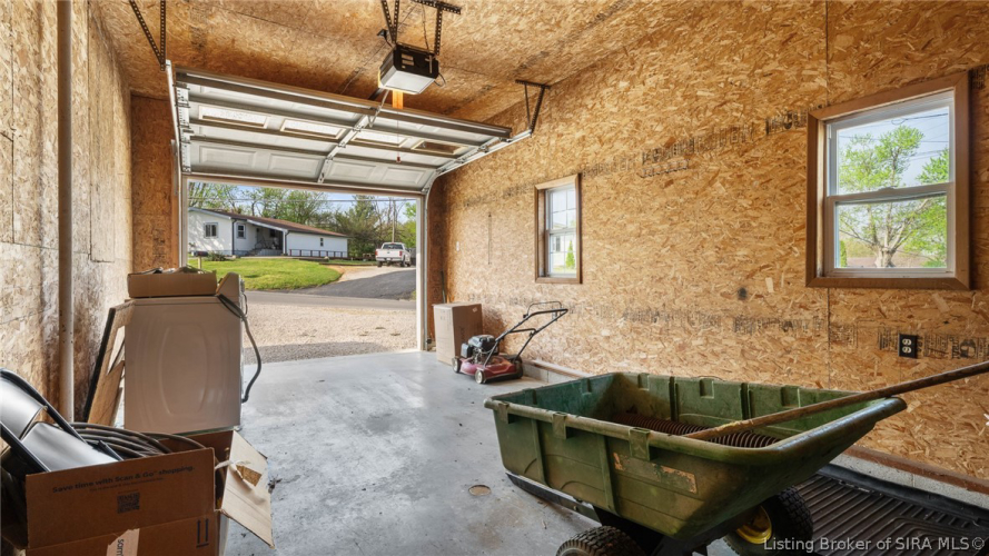 Listing Image 26