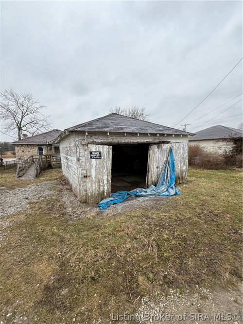 Listing Image 7