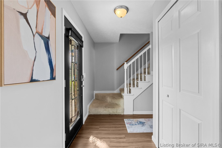 Listing Image 9