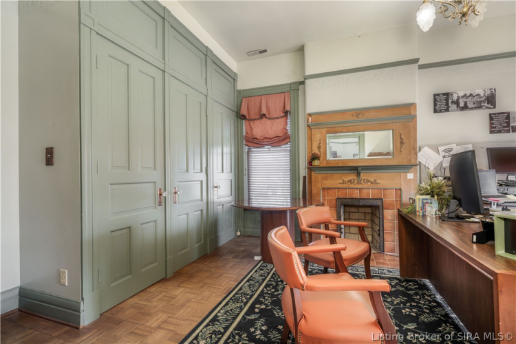 Listing Image 15