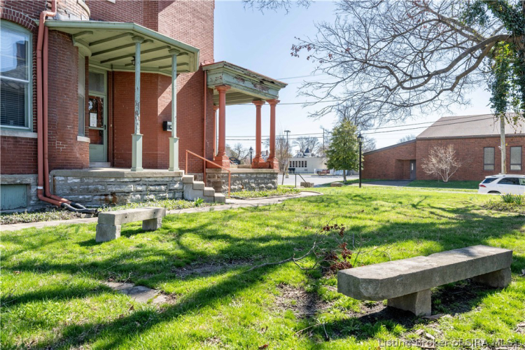 Listing Image 21