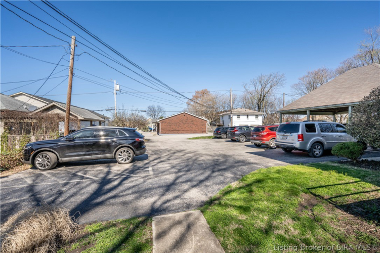 Listing Image 23