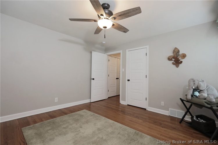 Listing Image 38