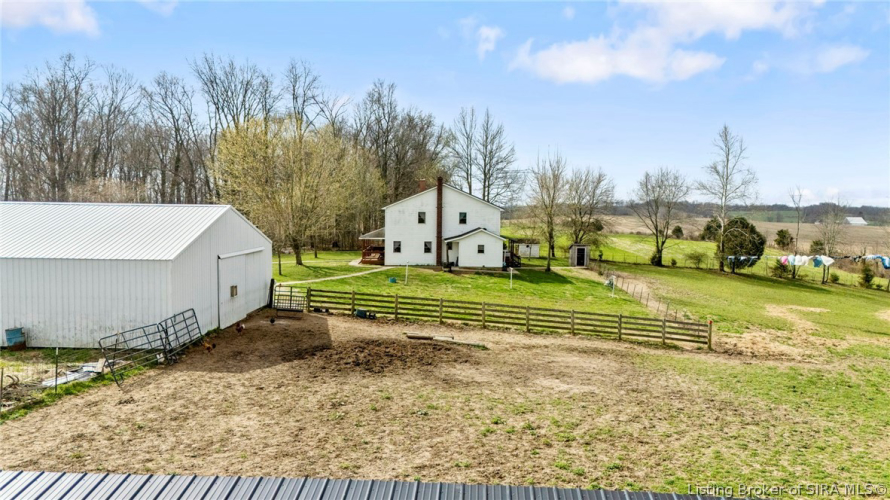 Listing Image 11