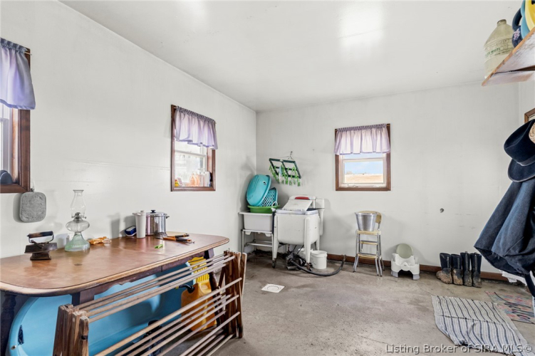 Listing Image 45