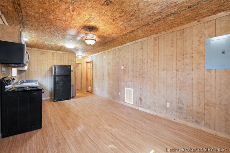 Listing Image 56