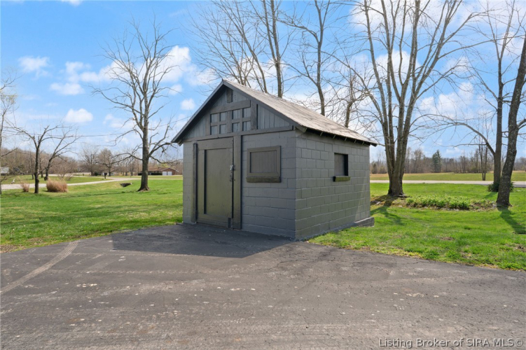 Listing Image 70