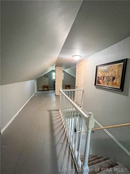 Listing Image 17