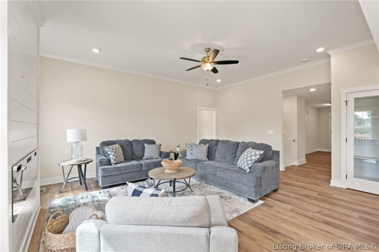 Listing Image 13