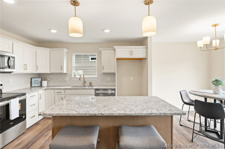 Listing Image 21