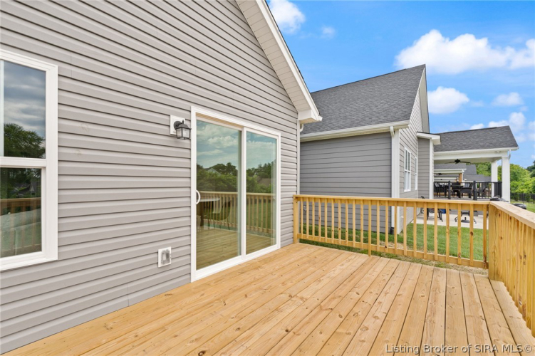 Listing Image 7