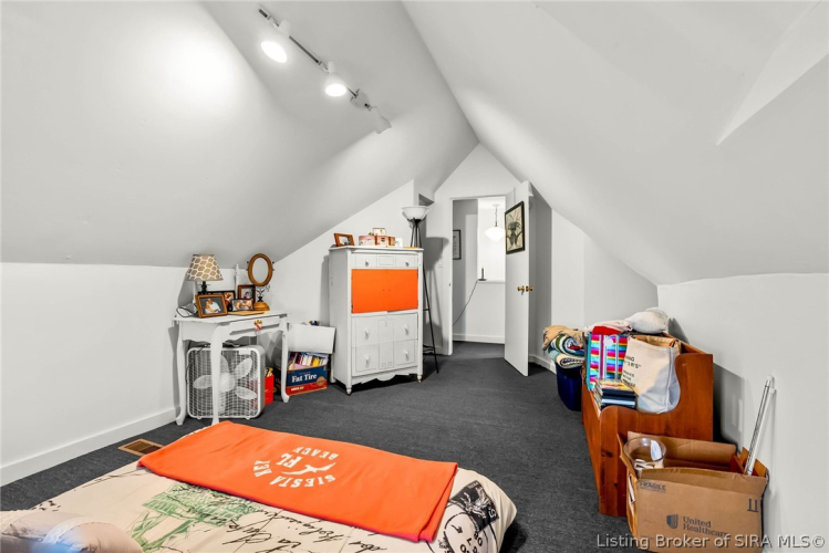 Listing Image 56