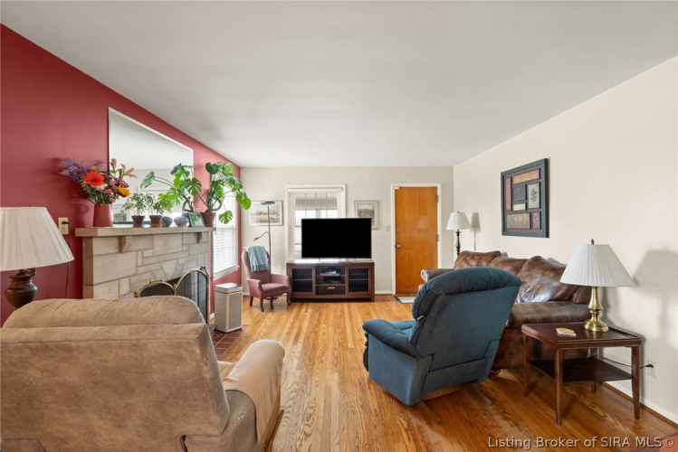 Listing Image 18
