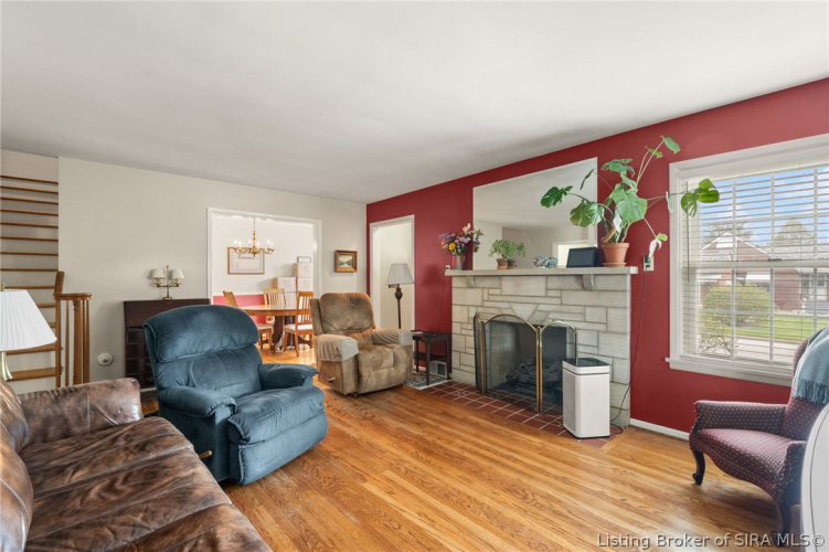 Listing Image 19