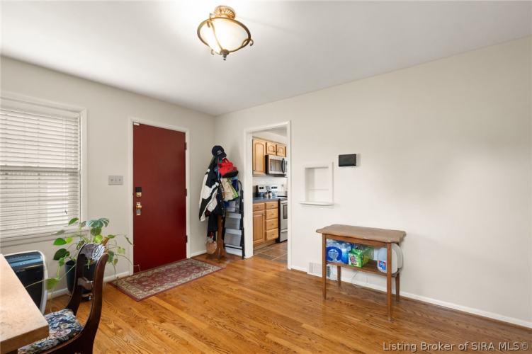 Listing Image 32