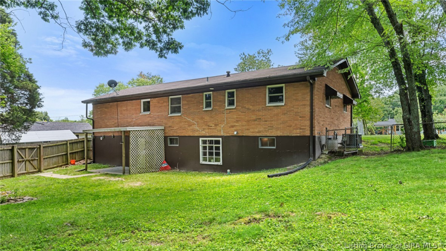 Listing Image 19