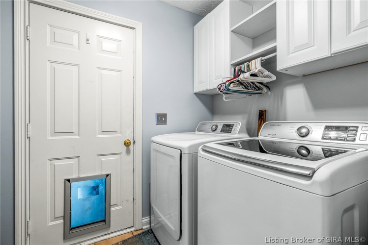 Listing Image 14