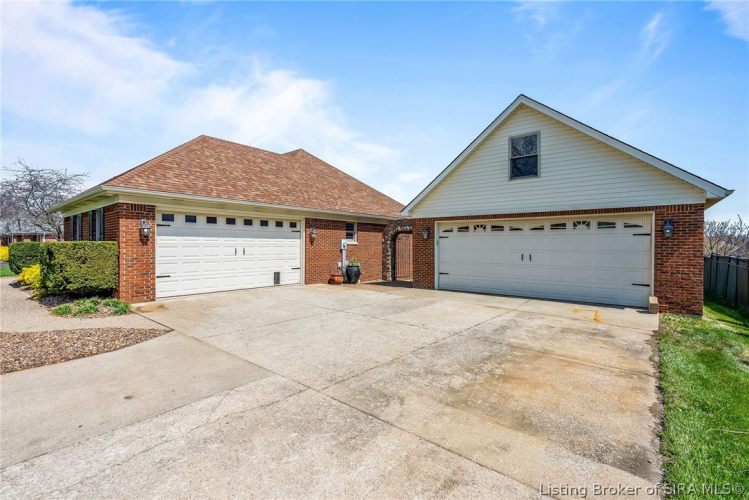 Listing Image 51