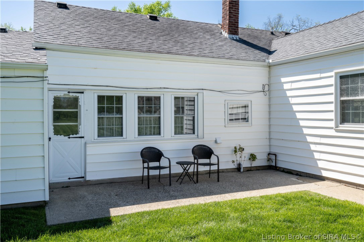 Listing Image 17