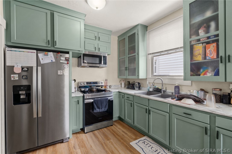 Listing Image 18