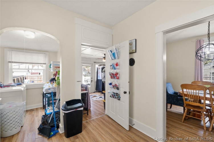 Listing Image 20