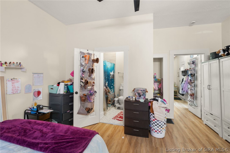 Listing Image 33